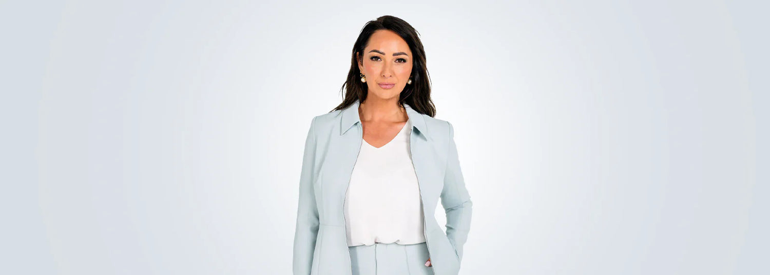 How to Find Corporate Clothing That Fits Petite Women Perfectly
